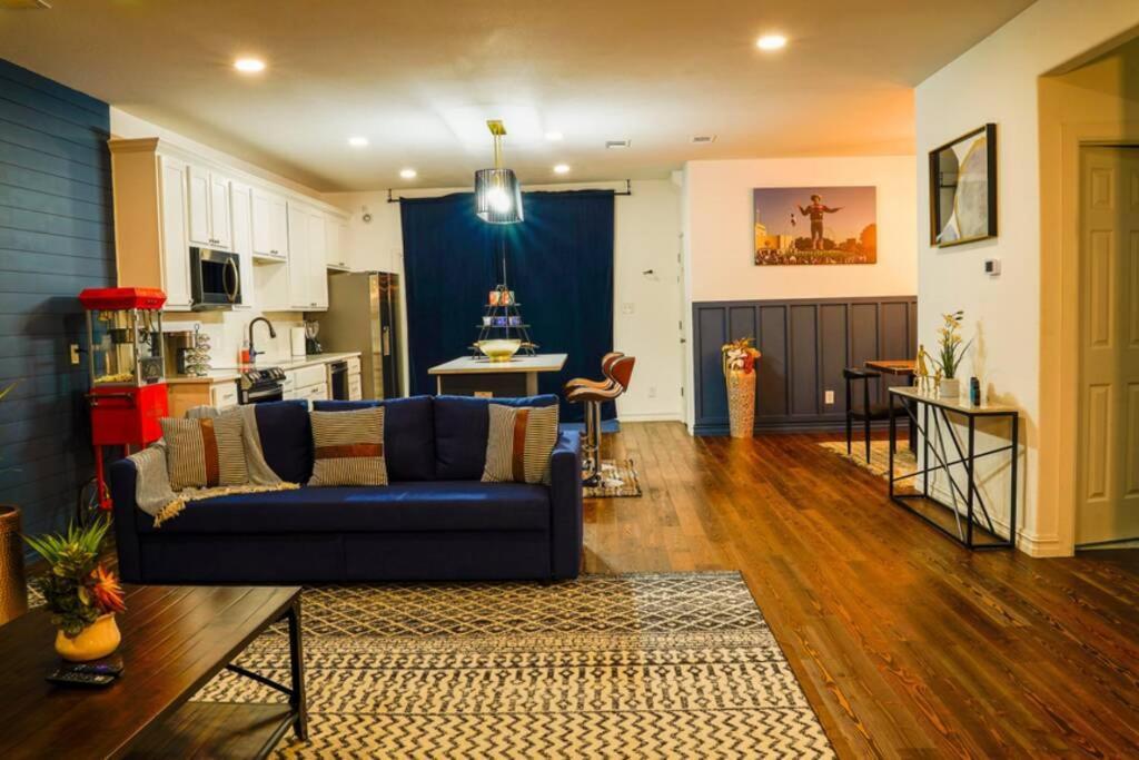 Dallas 4Br Large Yard W Hot Tub , Fire Pit And Basketball Hoop Exterior foto