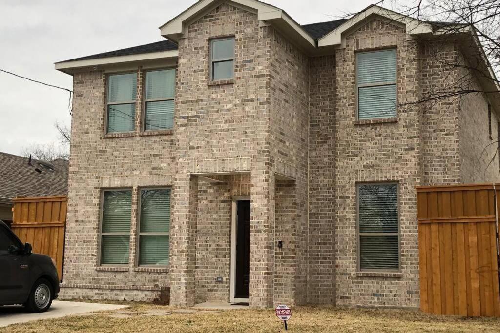 Dallas 4Br Large Yard W Hot Tub , Fire Pit And Basketball Hoop Exterior foto